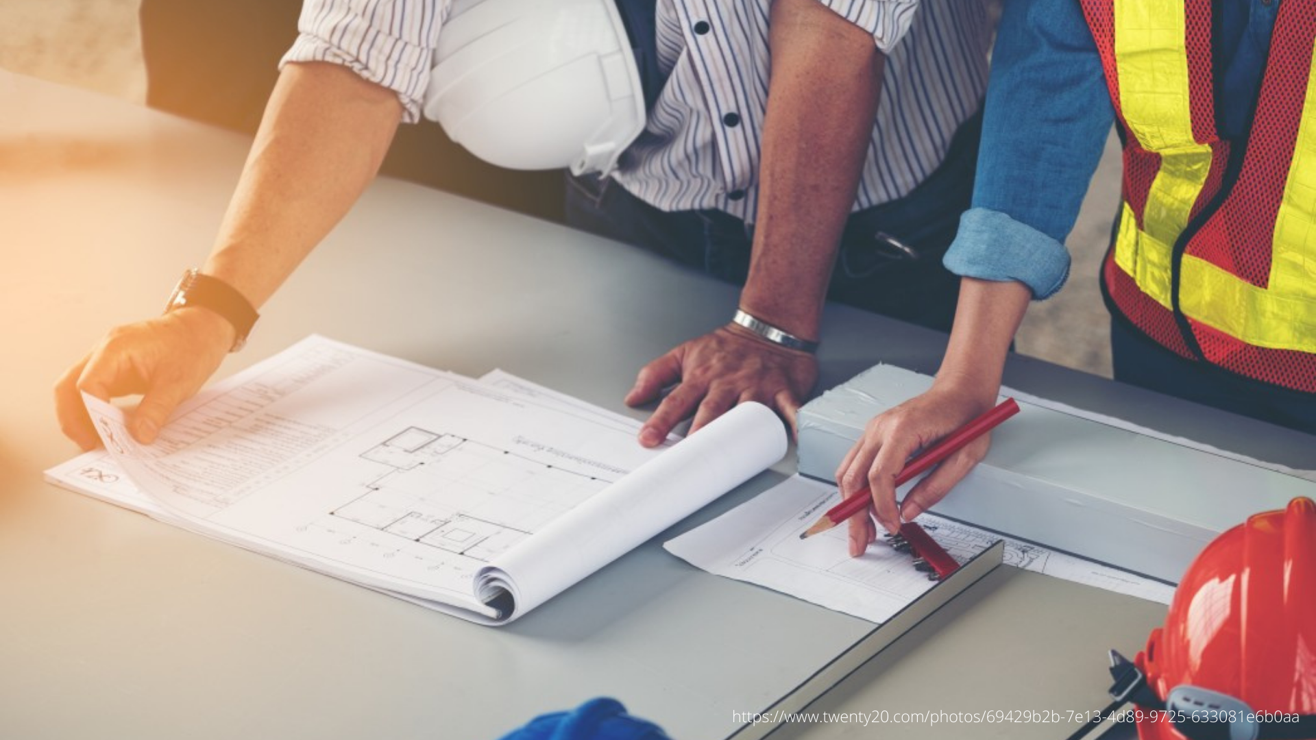 300 Euro starting fee instead of 900 Euro for the first two Franchise Partners in each Country