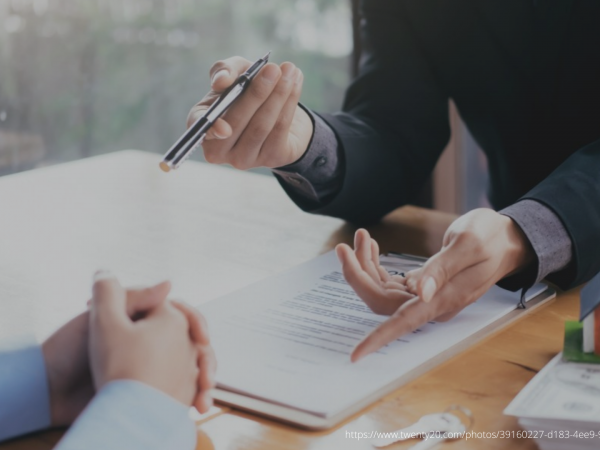 Starting Fee for new Franchise Partner is 900 Euro